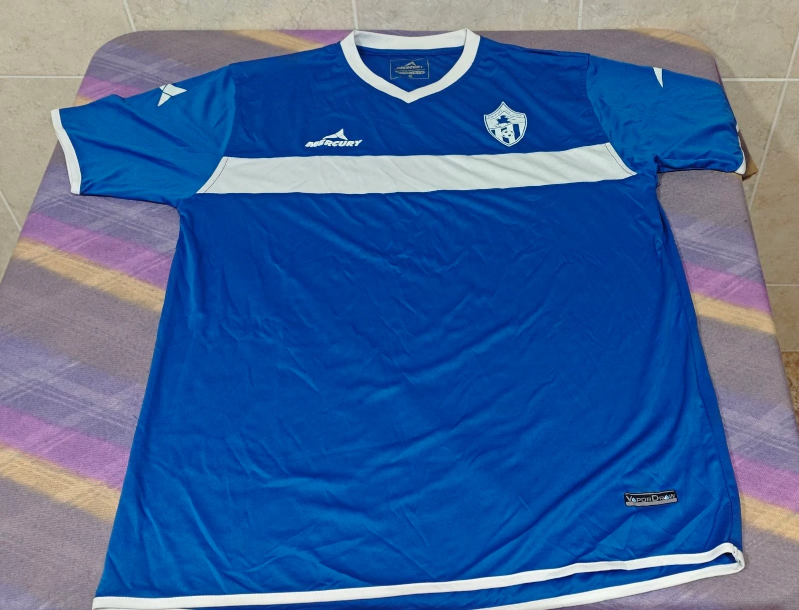 Camiseta de manga corta. Talla XL